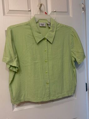 Vintage linen blend pastel green button front short sleeve blouse